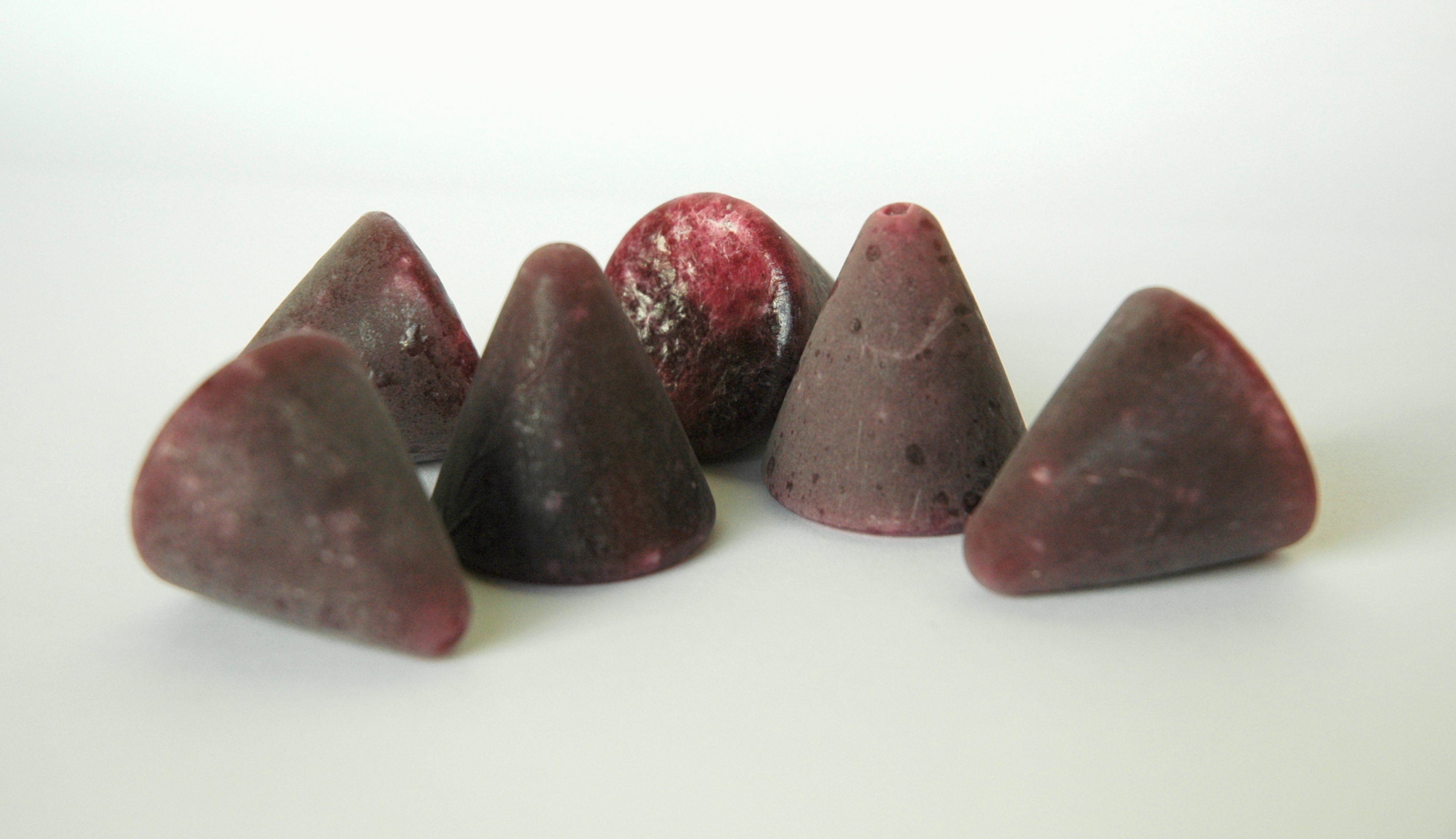 Cuberdons (Raspberry, Cherry)