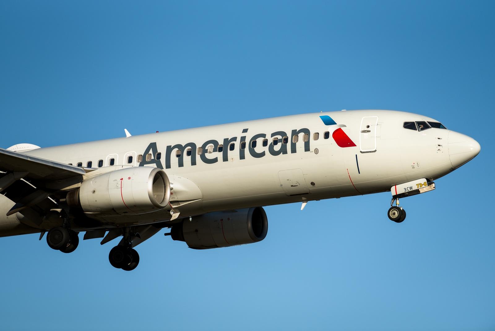 N965AN Close Up, On Final